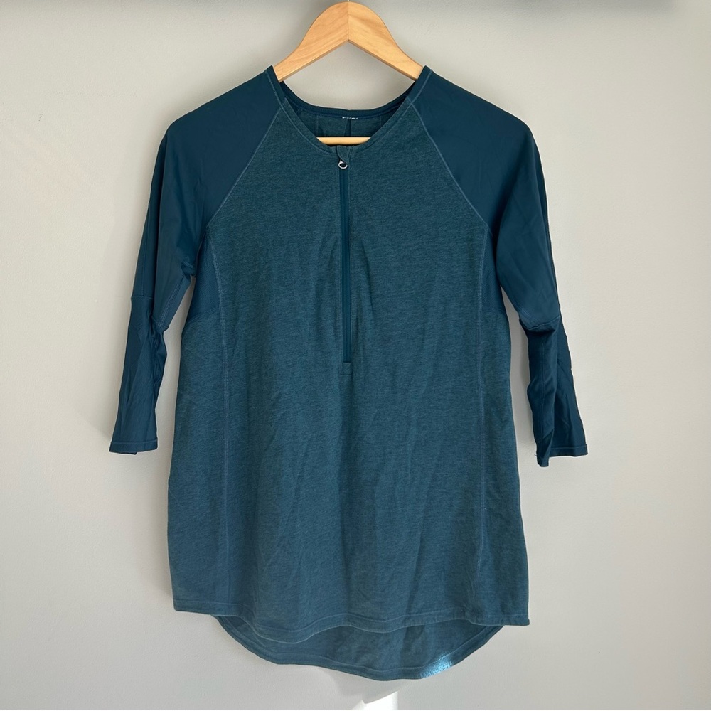 Lululemon Clip-In Long Sleeve Rare